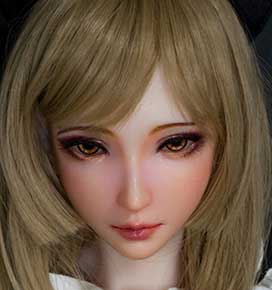 Sato Rino (mouth closed)