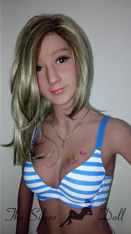 Sophia with several hairstyles