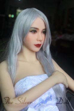 Alice aux cheveux blancs