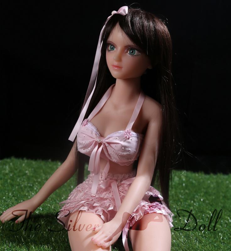 Tintallë en camisón rosa