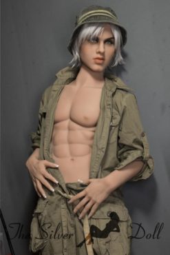 Nick con un sombrero