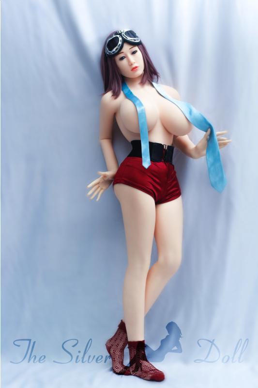 Mary in red hotpants