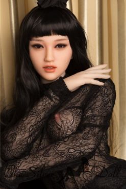 Maybelle in lingerie di pizzo