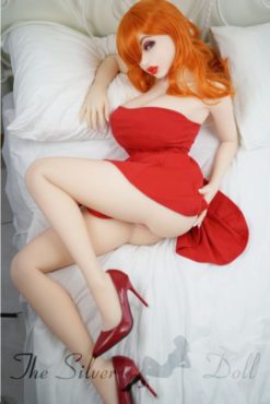 Jessica en robe rouge