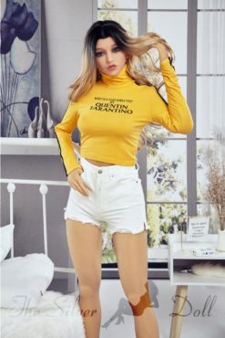 Victoria en top amarillo