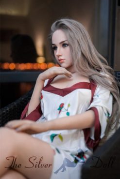 Misa si rilassa a casa