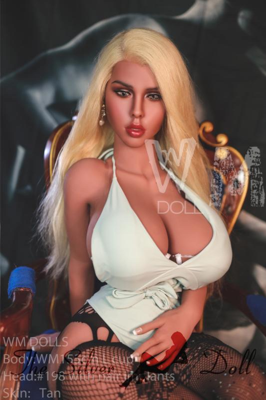 Delphine blonde with implanted hair