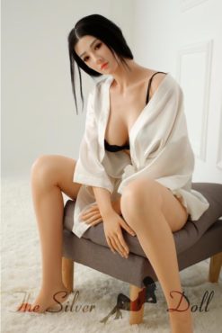 Sofia en nuisette blanche