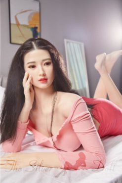 Jennie en jupe rouge