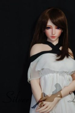 Kyoda Ayaka sur la balançoire