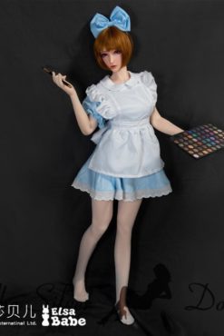 Akiyama Naoko avec les cheveux 'bob'