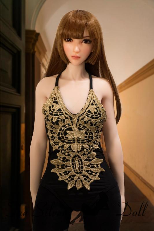 Igawa Haruko with long brown hair