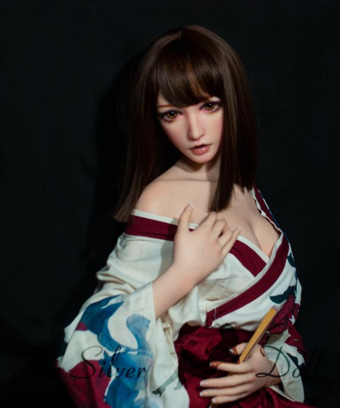 Fujii Kanon in kimono