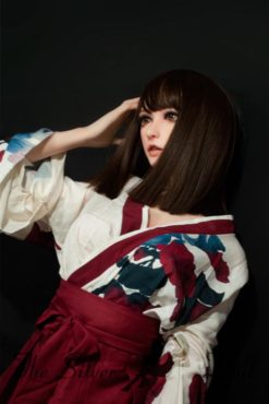 Fujii Kanon in kimono