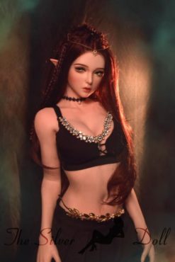 Inoue Miu with long brown hair