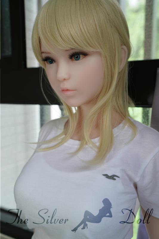 Phoebe blonde drops her pants