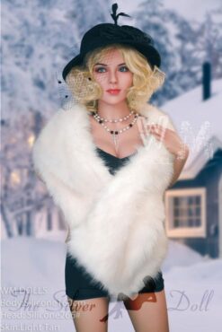 CecilyS bionda in abito nero