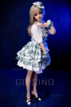 Luozi en vestido verde a cuadros