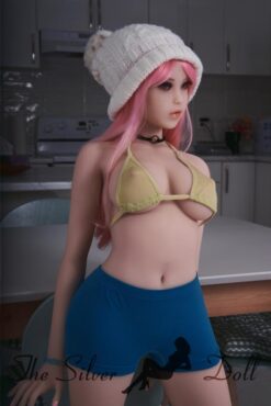 Phoebe Elf with a woolen hat