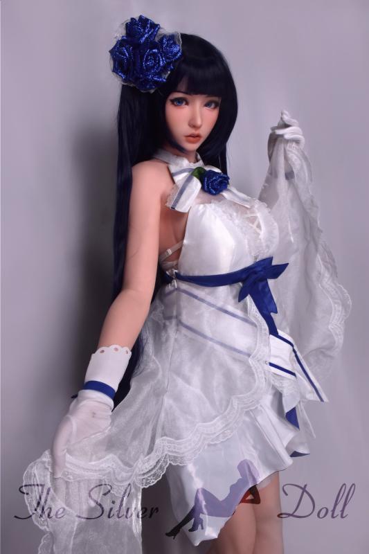 Fukada Ryoko in wedding dress