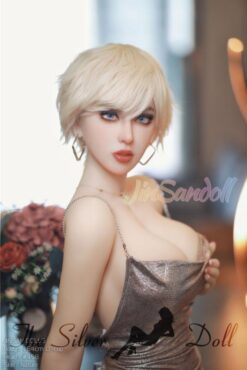 Harmony en robe argentée