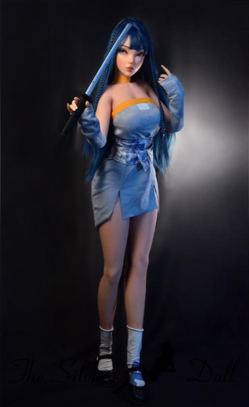 Miyamoto Kyoko with a sword