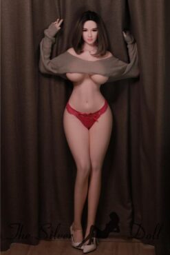 Bertha en bragas rojas