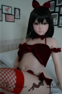 Aika en lingerie rouge