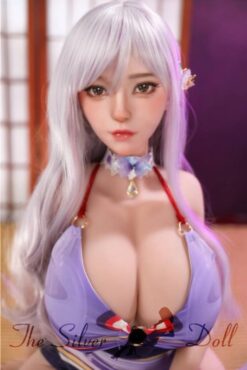 Azi dans la salle japonaise