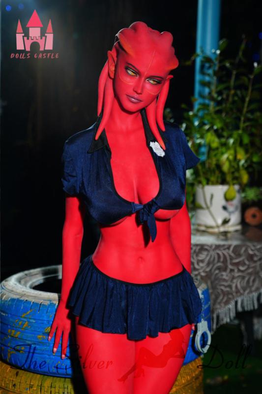 Grace avec peau rouge