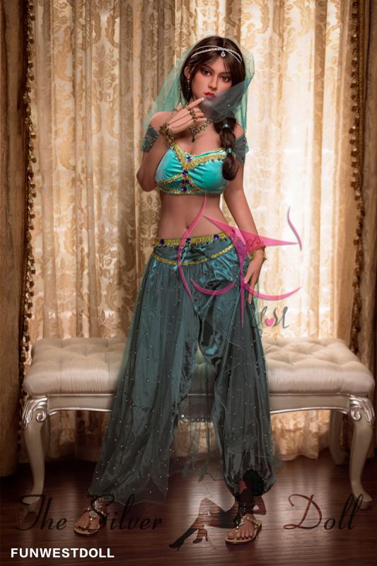 Jasmine en élégante robe ethnique