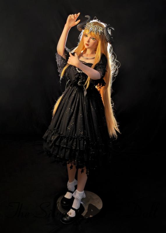 Inoue Miu fée ou sorcière?