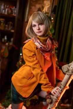 Ashley in gonna verde e top arancione