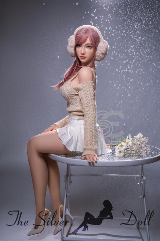 Yuuka under the snow