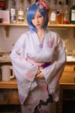 Betty avec un kimono