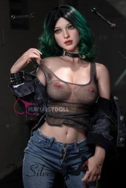 AlexaS in jeans e top trasparente