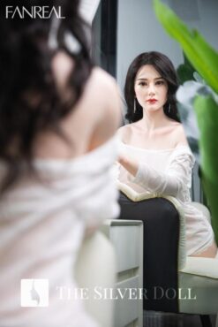 Ling frente al espejo