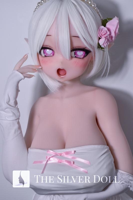 Asaka Moeri with white hair