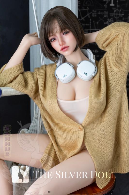 Sonia with headphones