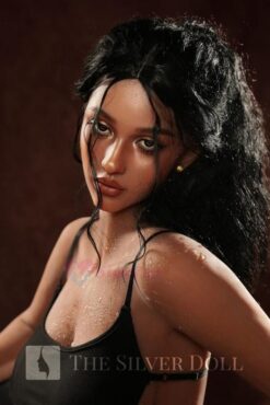 Cecily with dark tan skin