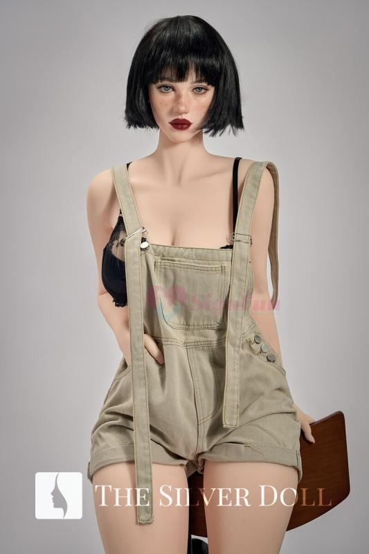 Cecily in overalls