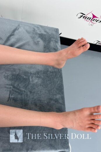 157cm G-cup 'Silicone'