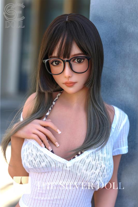 Kumi con gli occhiali