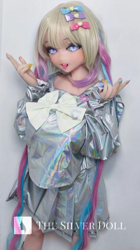 Asakura Naomi blue eyes