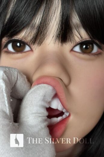 161cm A-cup 'Silicone'